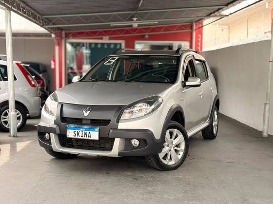 RENAULT SANDERO 1.6 STEPWAY 16V FLEX 4P MANUAL RENAULT SANDERO 1.6 STEPWAY 16V FLEX 4P MANUAL